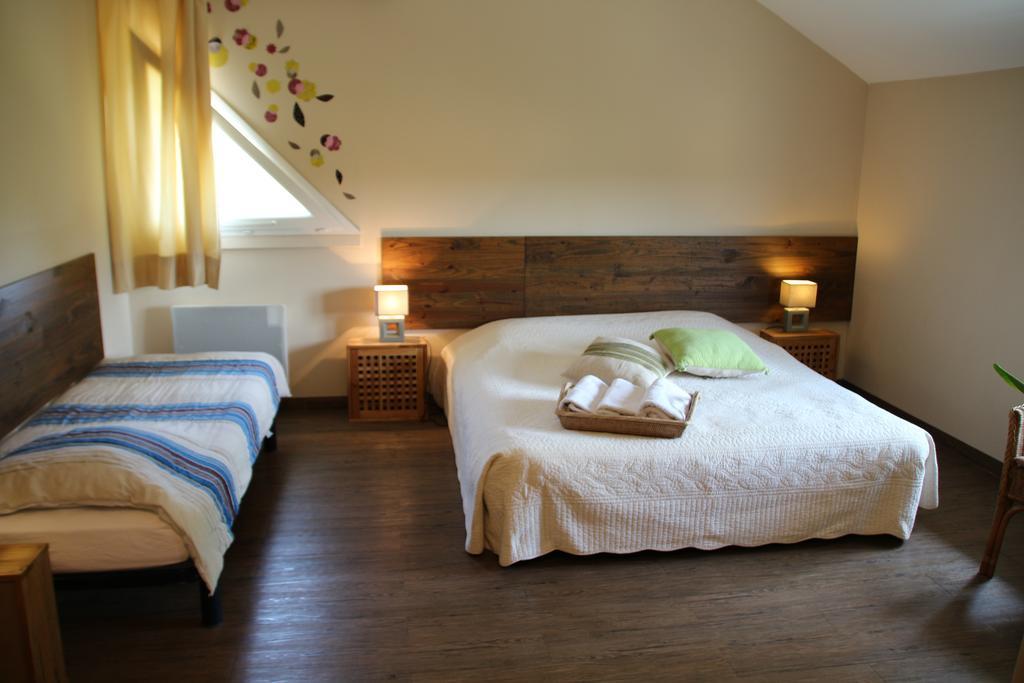 Chambres D'Hotes Domaine De Compostelle Casteide-Candau Buitenkant foto