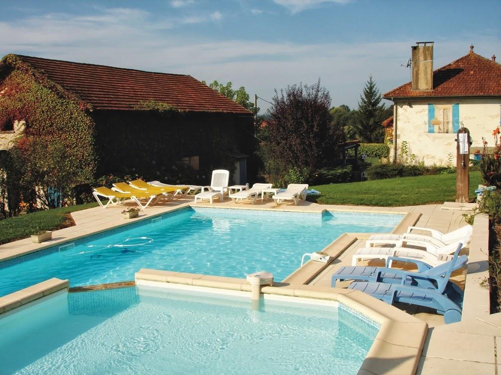 Chambres D'Hotes Domaine De Compostelle Casteide-Candau Buitenkant foto