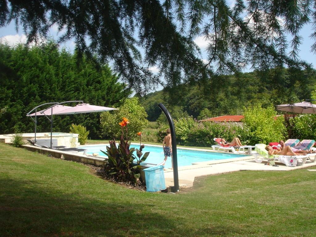Chambres D'Hotes Domaine De Compostelle Casteide-Candau Buitenkant foto